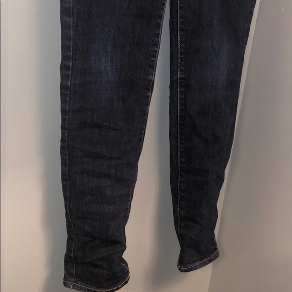 Old navy jeans - Picture 2 of 3